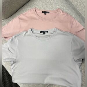 Men’s Robert Barakett T’s Size M